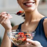 Beeinflussen späte Mahlzeiten die Gesundheit des weiblichen Herzens?